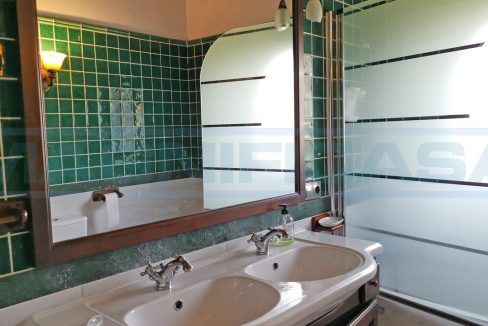 M002082-Finca-Rustica-view-guest-bathroomL-Cam-Las-Lomas-Alhaurin-el-Grande-Magnificasa
