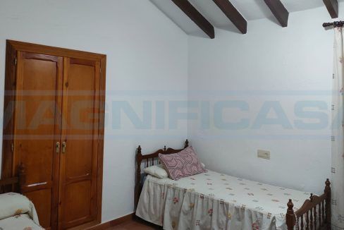M002084-Finca-de-Campo-guest-bedroom2-Alora-Magnificasa