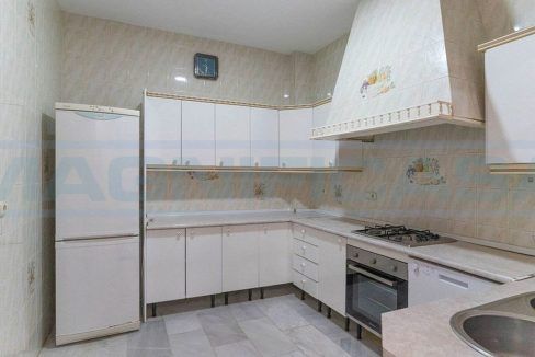 M002089-Casa-chalet-adosada-centro-Alhaurin-el-Grande-kitchen2-Magnificasa