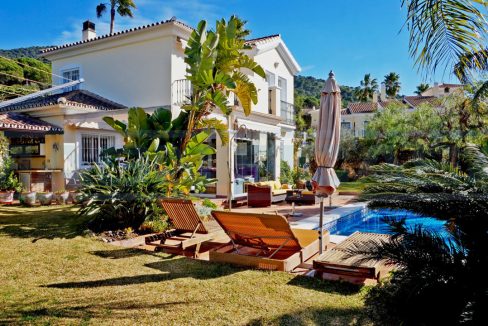 Casa-pool-view-garden-house-Alhaurin-Golf-Alhaurin-el-Grande-Magnificasa