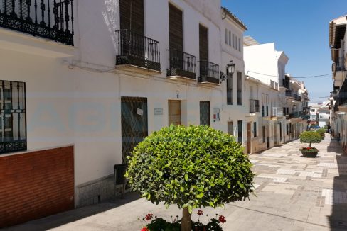 M002050-Casa-Adosada-Calle-Real-24-view-street-Centro Alhaurin-el-Grande-Magnificasa