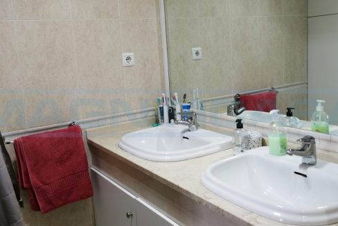 M002068-Casa-Adosado-Master-bathroom-sink-wide-Alhaurin-Golf-Magnificasa