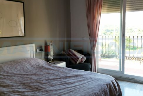 M002068-Casa-Adosado-Master-bedroom-balcony-Alhaurin-Golf-Magnificasa
