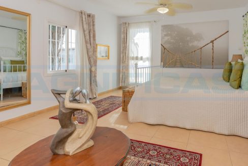 Finca-rustica-for-sale-guest-bedroom1-Alhaurín-el-Grande-ref-M002075-Magnificasa