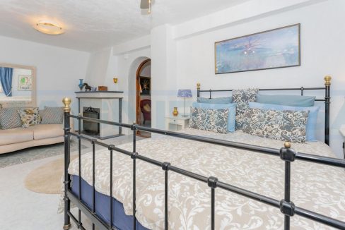 Finca-rustica-for-sale-master-bedroom-view-Alhaurín-el-Grande-ref-M002075-Magnificasa