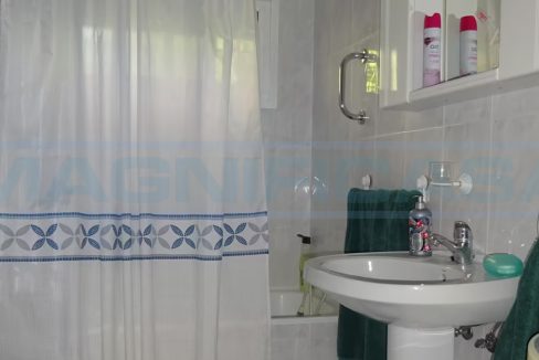Villa-rustica-for-sale-bathroom-Alhaurín-de-la-Torre-ref-M002079-Magnificasa