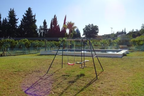 Villa-rustica-for-sale-garden-view-pool-Alhaurín-de-la-Torre-ref-M002079-Magnificasa
