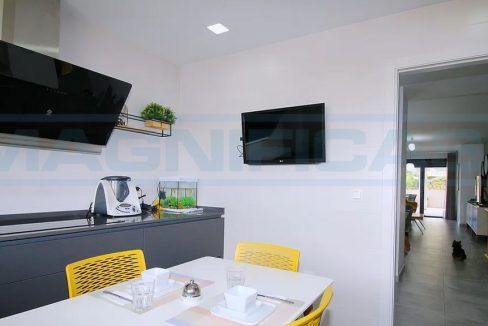M002100-Apartamento-centro-Alhaurin-el-Grande-kitchen-view-salon-Magnificasa