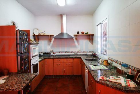 Casa-Adosada-Calle-Convento-Kitchen-Alhaurin-el-Grande-Magnificasa