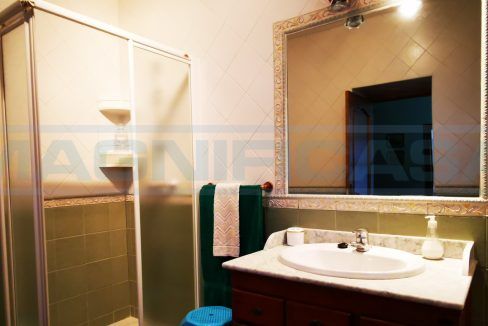 Casa-Adosada-Calle-Convento-Room-Bathroom1-downstairs-Alhaurin-el-Grande-Magnificasa