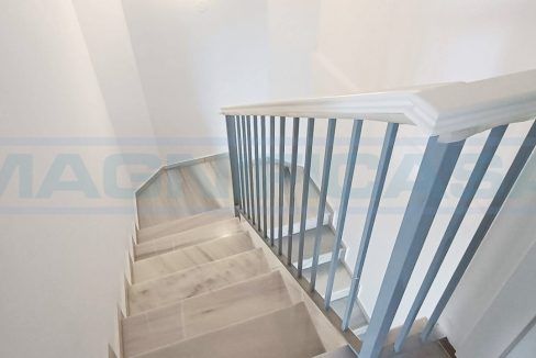M002114-Casa-Adosado-Reformad-3dorm-Coin-Stairs-Magnificasa