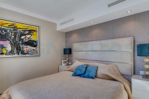 Villa-Nueva-Andalucia-Centro-Marbella-view-Guest-bedroom-Magnificasa