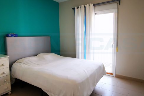Casa-adosada-5-dormitorios-3-banos-Garaje-centro-view-guest-bedroom-upstairs-Alhaurin-el-Grande