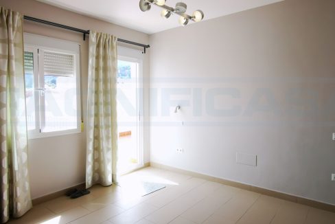 Casa-adosada-5-dormitorios-3-banos-Garaje-centro-view-master-bedroom-upstairs-Alhaurin-el-Grande