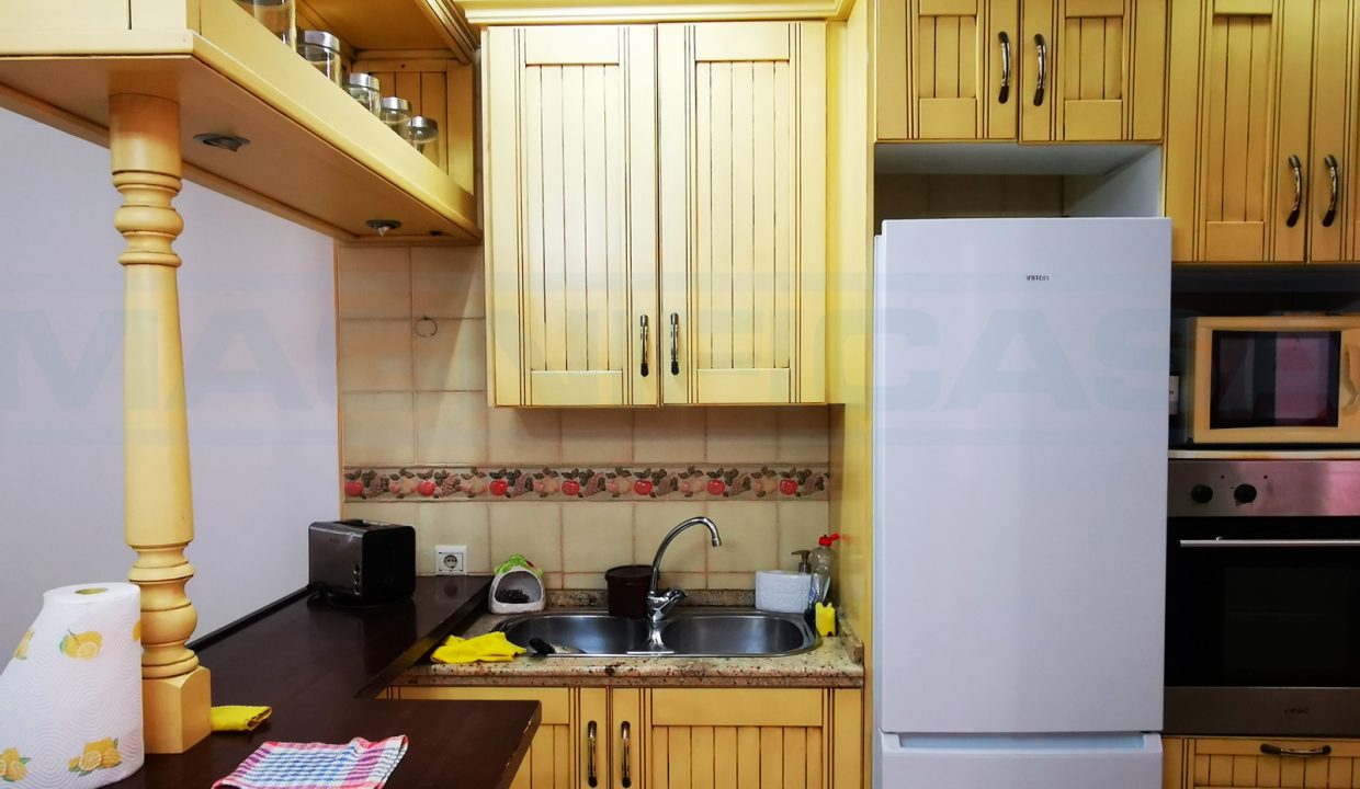 Casa-centro-3-habitaciones-2 banos-con-patio-Kitchen1-Alhaurin-el-Grande-Magnificasa