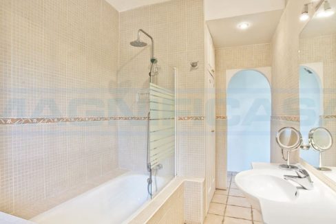 Villa-4dormitorios-5banos-piscina-Alhaurin-el-Grande-Magnificasa-bathroom2