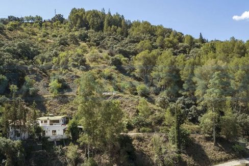 Villa-Chalet en venta 3 dormitorios-1bano en Coín-view-house-hill-Magnificasa
