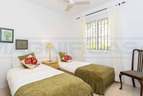 Finca-3-bedroom-pool-Tolox-view2-guest-bedroom1-Magnificasa