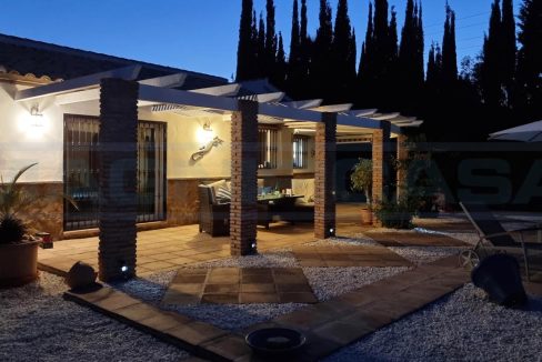 Chalet-2-habitaciones-2Banos-terraza-y-piscina-view-terrace-evening-house-Magnificasa
