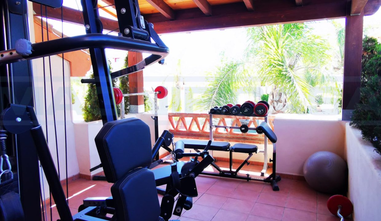 Semi-detached-house-4bedrooms-3bathrooms-terrace-and-pool-nebrales-view-terrace-gym
