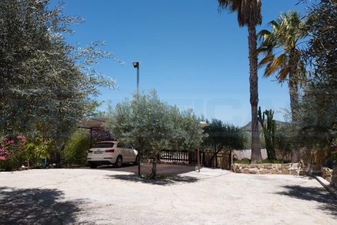 Finca-rustica-3dorm-2banos-piscina-alhaurin-el-Grande-Magnificasa-view-carport-cars