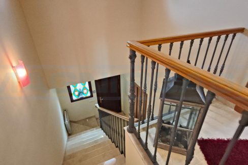 Townhouse-4bedrooms-3bathrooms-terraces-view-stairs-hall-Coin-Alhaurin-el-Grande