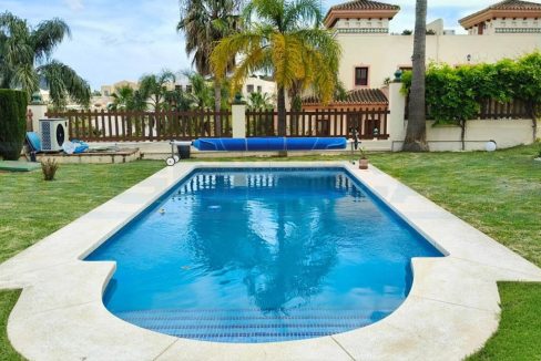 Townhouse-4bedrooms-3bathrooms-terraces-view2-pool-Coin-Alhaurin-el-Grande