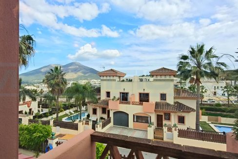 Townhouse-4bedrooms-3bathrooms-views-master-bedroom-Coin-Alhaurin-el-Grande