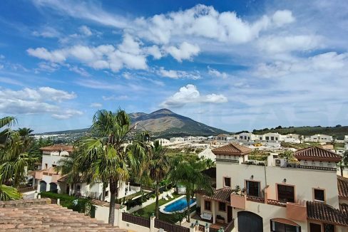 Townhouse-4bedrooms-3bathrooms-views-terrace-attic-Coin-Alhaurin-el-Grande