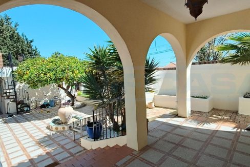 Villa-3bed-2bath-view-entrance-patio-Alhaurin-el-Grande