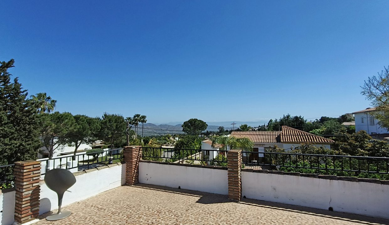 Villa-3bed-2bath-view-roof-guesthouse-Alhaurin-el-Grande