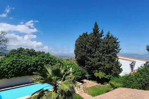 Villa-3bed-2bath-views-pool-garden-from-house-Alhaurin-el-Grande