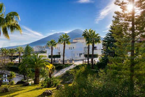 Townhouse-5-bedrooms-4-bathroom-with-Garden-views-Coin-Malaga
