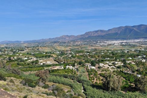 Villa-5bedrooms-3bathrooms-pool-terraces-view3-surroundings-Alhaurin-el-Grande-Magnificasa